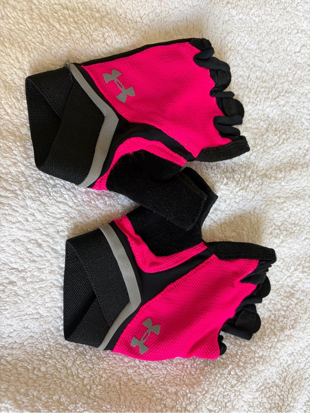 Under Armour Hot Pink and Black Fingerless Workout Gloves